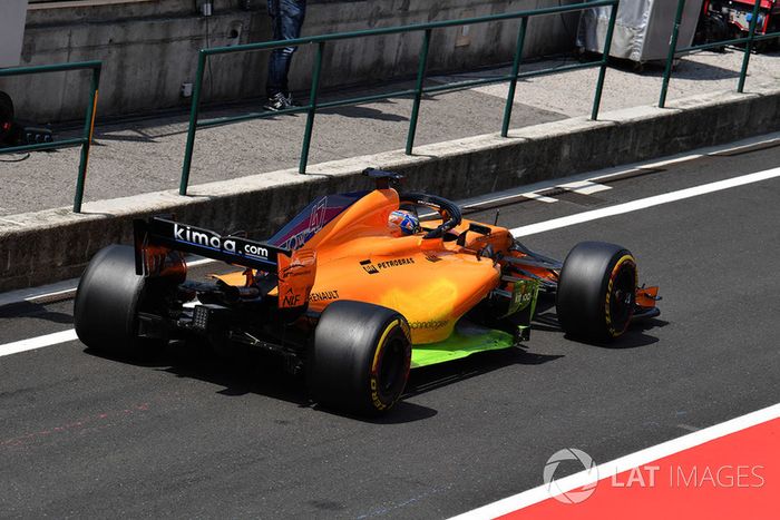 Lando Norris, McLaren MCL33, con parafina