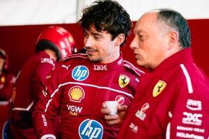 Charles Leclerc, Ferrari, Frederic Vasseur, Director de Equipo y Director General, Scuderia Ferrari