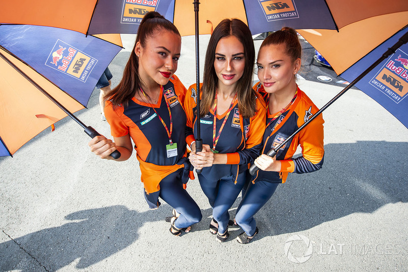 Rajtrácslányok - MotoGP - Német Nagydíj