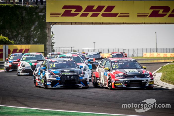 Nathanaël Berthon, Comtoyou Racing Audi RS 3 LMS, Mehdi Bennani, Sébastien Loeb Racing Volkswagen Golf GTI TCR