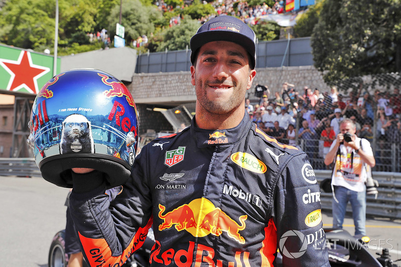 Le poleman Daniel Ricciardo, Red Bull Racing