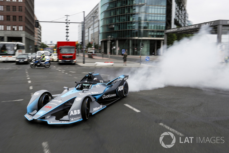 Formula 1 World Champion, Nico Rosberg, drives the Formula E Gen2 car around the streets of Berlin