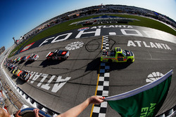 Start: Matt Crafton, ThorSport Racing Toyota leads