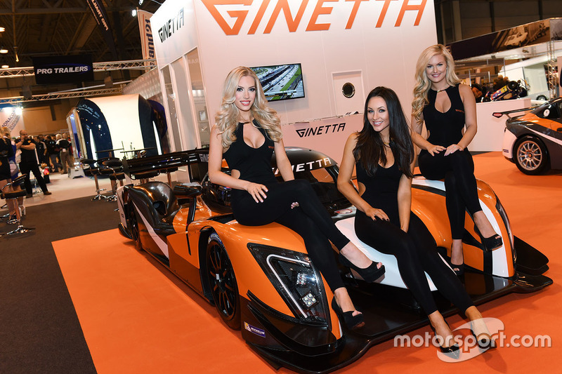 Девушки Ginetta