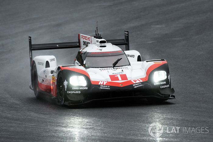 #1 Porsche Team Porsche 919 Hybrid: Neel Jani, Andre Lotterer, Nick Tandy