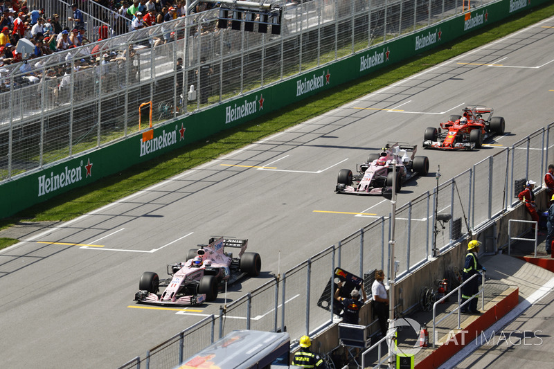 Sergio Perez, Force India Esteban Ocon, Force India, Sebastian Vettel, Ferrari