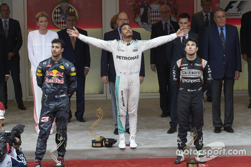 2016: Lewis Hamilton