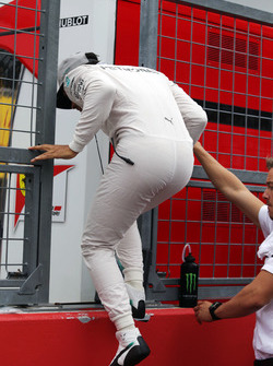 Lewis Hamilton, Mercedes AMG F1 op de grid