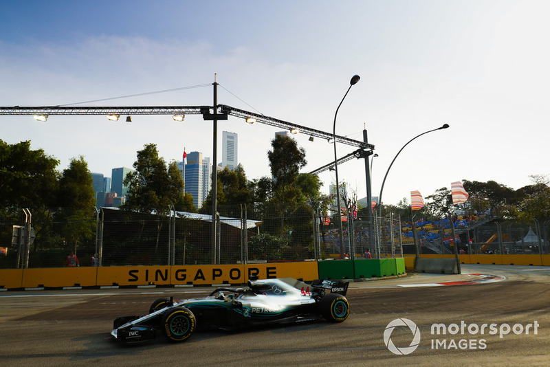 Lewis Hamilton, Mercedes AMG F1 W09 EQ Power+