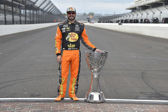 Martin Truex Jr., Furniture Row Racing, Toyota Camry Auto-Owners Insurance