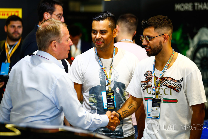Sergio Aguero, pesepakbola, bertemu dengan Martin Brundle, presenter Sky F1