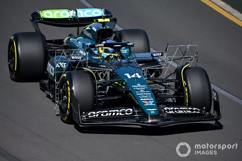 Fernando Alonso, Aston Martin AMR24, avec capteurs et équipements attachés
