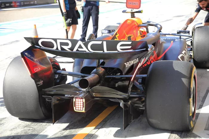 Red Bull Racing RB20 detalle