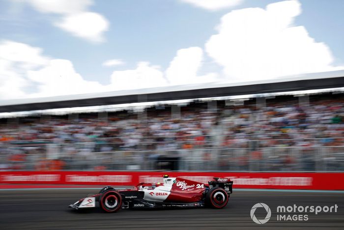 Zhou Guanyu, Alfa Romeo C42