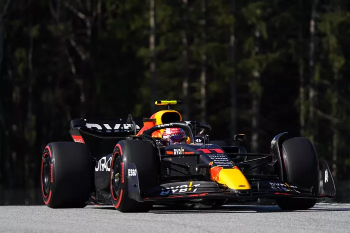 Sergio Pérez, Red Bull Racing RB18