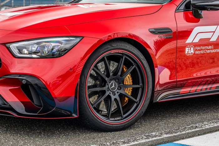 Detail, Mercedes‑AMG GT 63 S 4MATIC+ F1 Medical Car