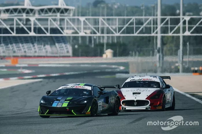 #77 Optimum Motorsport, McLaren 570 GT4: Jan Klingelnberg, Warren Hughes, Lars Dahmann, Charlie Hollings, #50 SVC Sport Management, Maserati MC GT4: Antoni Chodzen, Piotr Chodzen, Patrick Zamparini