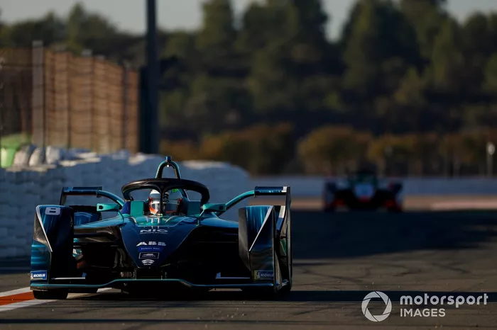 Oliver Turvey, NIO 333, NIO 333 001