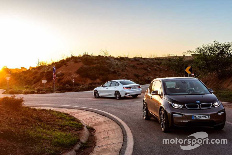 BMW 330e Limousine (2019)
