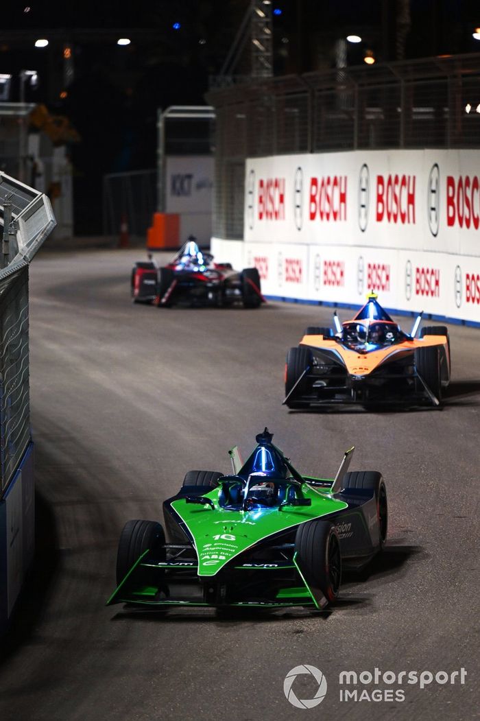 Sebastien Buemi, Envision Racing, Jaguar I-TYPE 6, Jake Hughes, McLaren, e-4ORCE 04, Dan Ticktum, NIO 333 FE Team, NIO 333 ER9