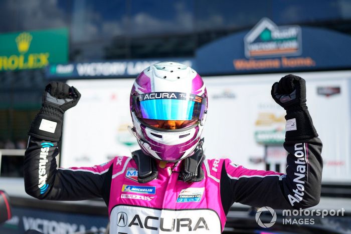 Ganador de la pole #60 Meyer Shank Racing w/ Curb Agajanian Acura ARX-06: Tom Blomqvist
