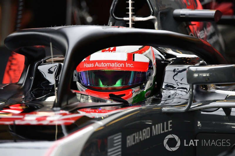 Antonio Giovinazzi, Haas F1 Team VF-17 avec le Halo