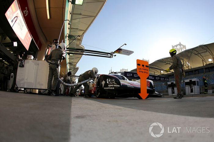 #2 Porsche Team Porsche 919 Hybrid: Timo Bernhard, Earl Bamber, Brendon Hartley