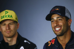 Nico Hulkenberg, Renault Sport F1 Team, and Daniel Ricciardo, Red Bull Racing, in the press conference