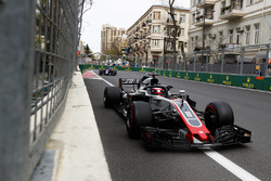 Ромен Грожан, Haas F1 Team VF-18, и Пьер Гасли, Scuderia Toro Rosso STR13