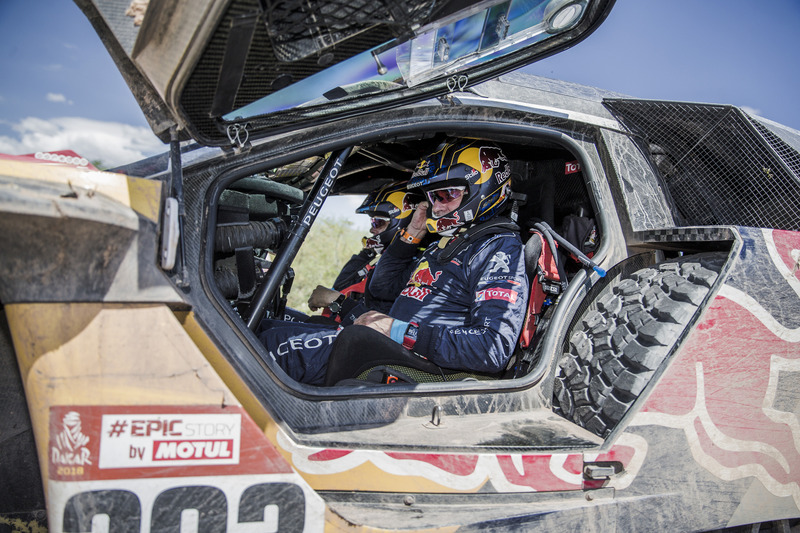 #303 Peugeot Sport Peugeot 3008 DKR: Carlos Sainz, Lucas Cruz