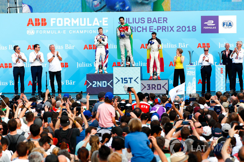 Lucas di Grassi, Audi Sport ABT Schaeffler, wins the Zurich ePrix, with Sam Bird, DS Virgin Racing,