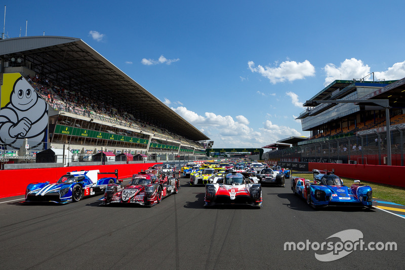 Official cars group photo