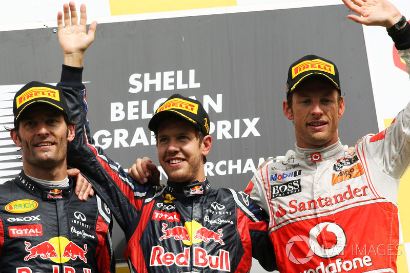 Podio: il vincitore della gara Sebastian Vettel, Red Bull Racing, il secondo classificato Mark Webber, Red Bull Racing, il terzo classificato Jenson Button, McLaren