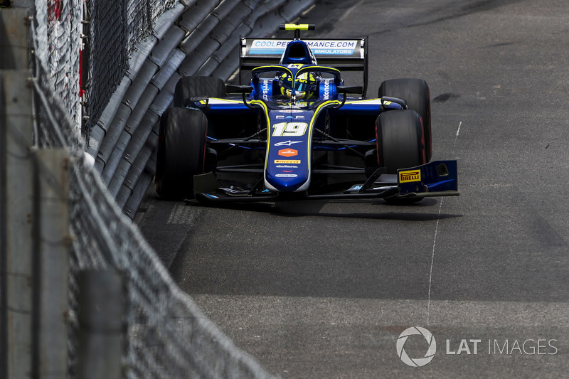 Lando Norris a percuté le rail et s'est qualifié en fond de grille