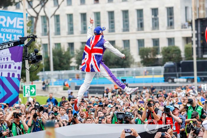 Ganador de la carrera Sam Bird, DS Virgin Racing