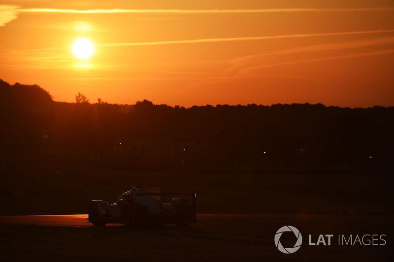 #1 Porsche Team Porsche 919 Hybrid: Neel Jani, Andre Lotterer, Nick Tandy