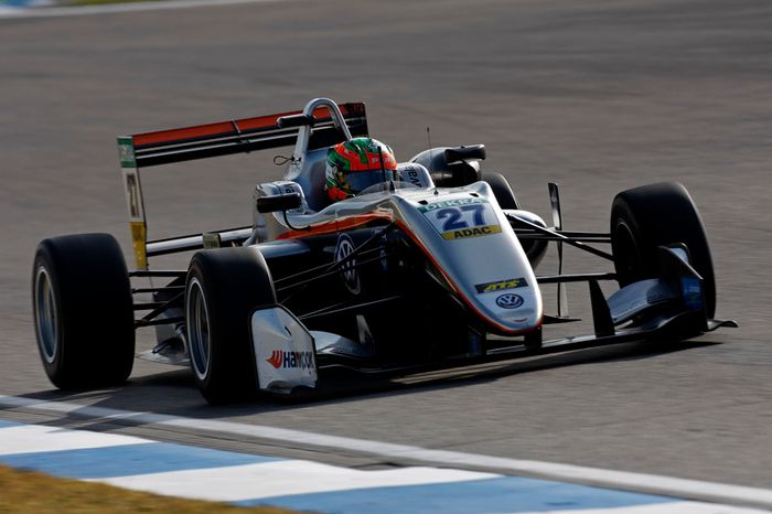 Jehan Daruvala, Carlin, Dallara F317 - Volkswagen