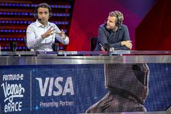 Les commentateurs Dario Franchitti et Jack Nicholls