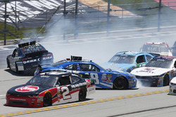 Daniel Suarez, Joe Gibbs Racing Toyota, Brennan Poole, Chip Ganassi Racing Chevrolet, Matt Tifft, Joe Gibbs Racing Toyota crash