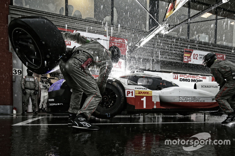 #1 Porsche 919 Hybrid: Neel Jani, Andre Lotterer, Nick Tandy
