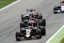Carlos Sainz Jr., Scuderia Toro Rosso STR11