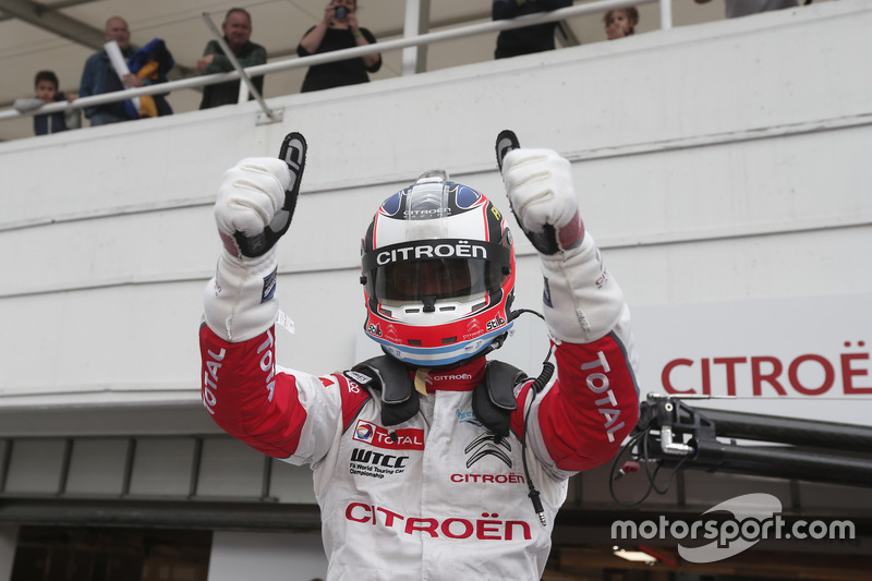 Polesitter José María López, Citroën World Touring Car Team, Citroën C-Elysée WTCC