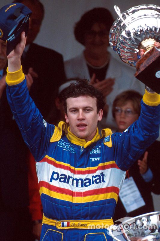Podio: ganador de la carrera Olivier Panis, Ligier