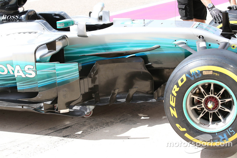 Mercedes W08: Windabweiser