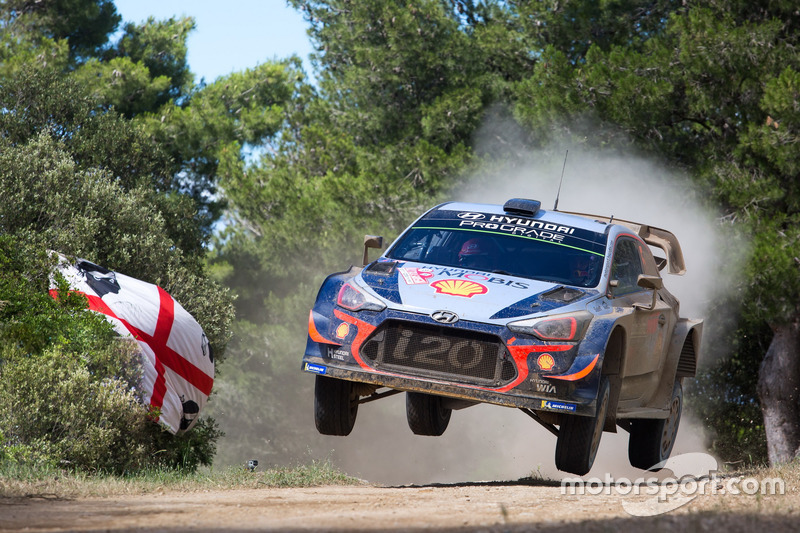 Thierry Neuville, Nicolas Gilsoul, Hyundai Motorsport Hyundai i20 Coupe WRC
