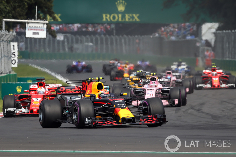 Max Verstappen, Red Bull Racing RB13 leads at the start of the race