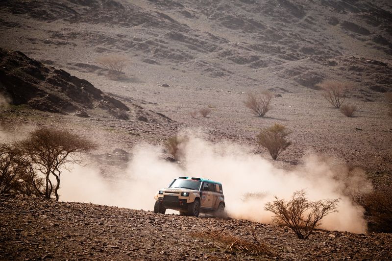 #504 Defender Rally, Defender D7X-R: Sara Price, Sean Berriman 