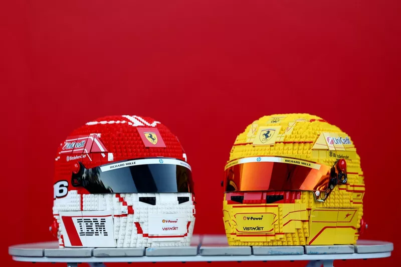 Casques de Charles Leclerc, Ferrari, Lewis Hamilton, Ferrari