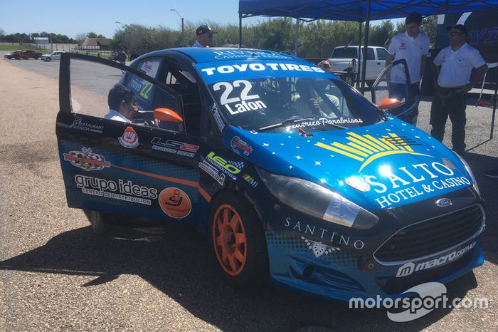 Santiago Urrutia pruebas en el Ford fiesta KD
