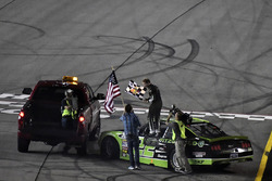 Race winner Brad Keselowski, Team Penske Ford
